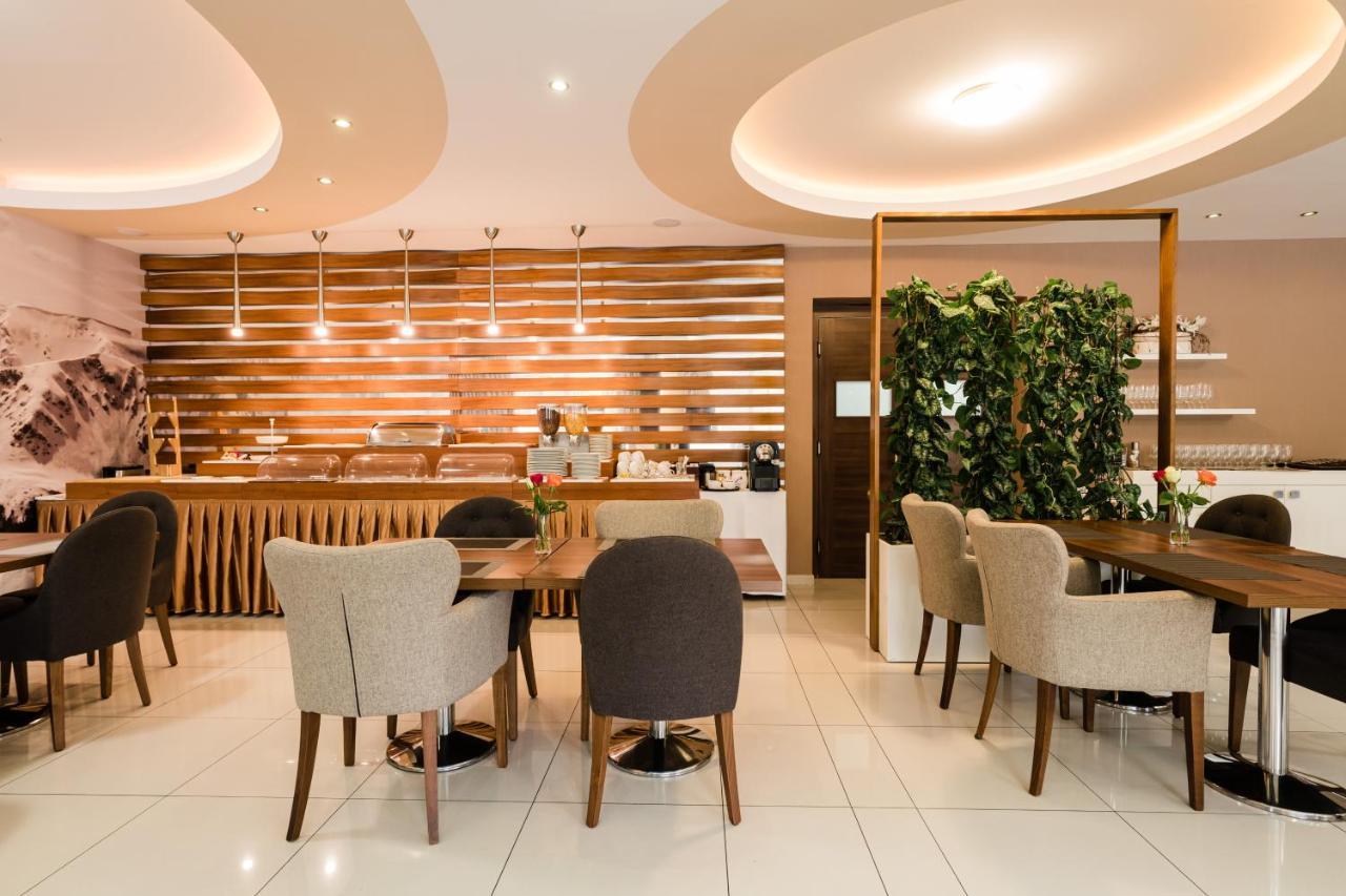 Hotel Menhard Kültér fotó