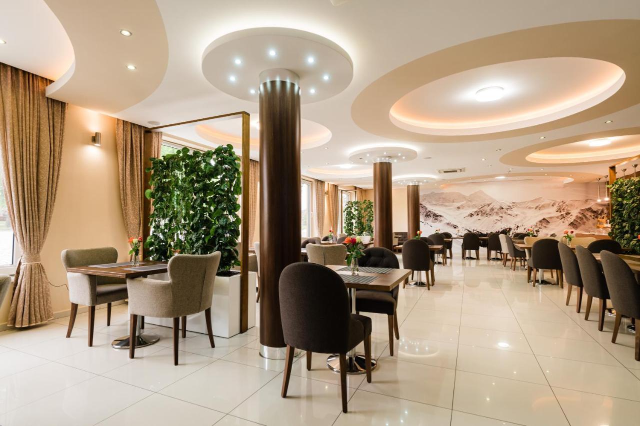 Hotel Menhard Kültér fotó