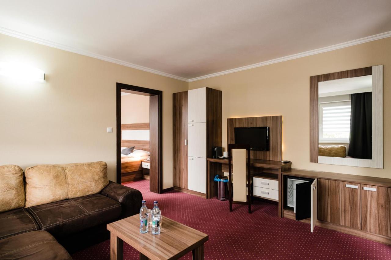 Hotel Menhard Kültér fotó