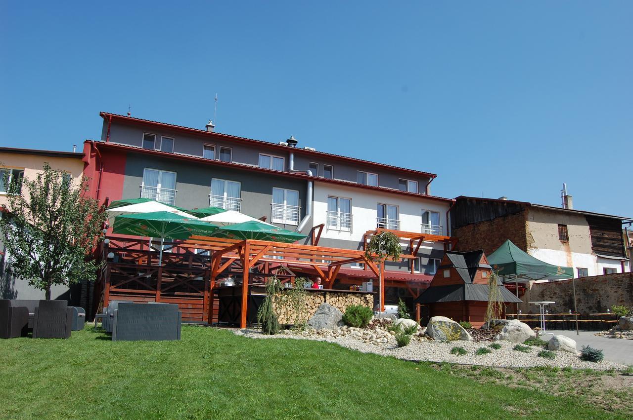 Hotel Menhard Kültér fotó